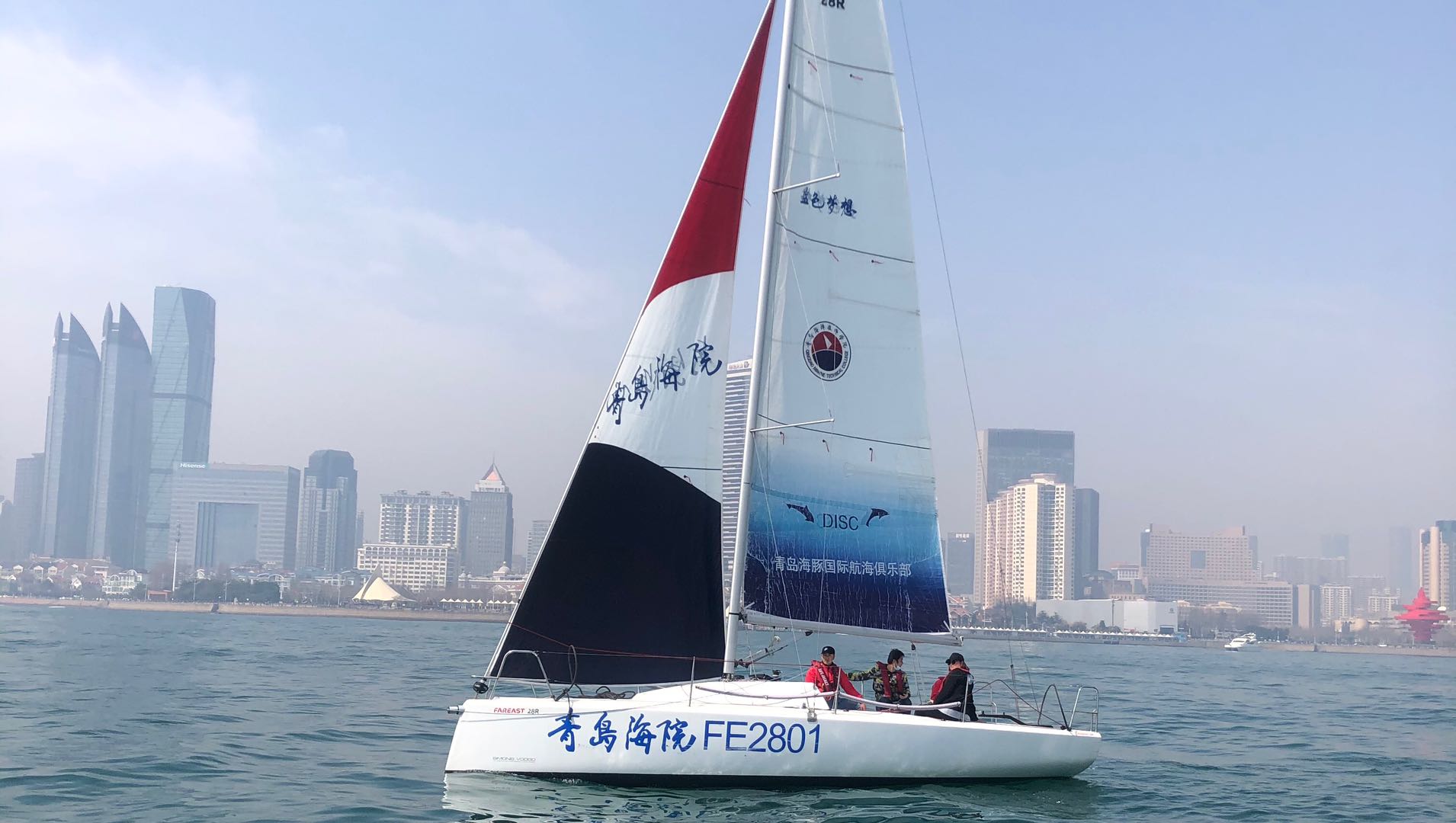 【青岛游艇】法伊28R运动型帆船——轻巧灵活，畅享海上激情！