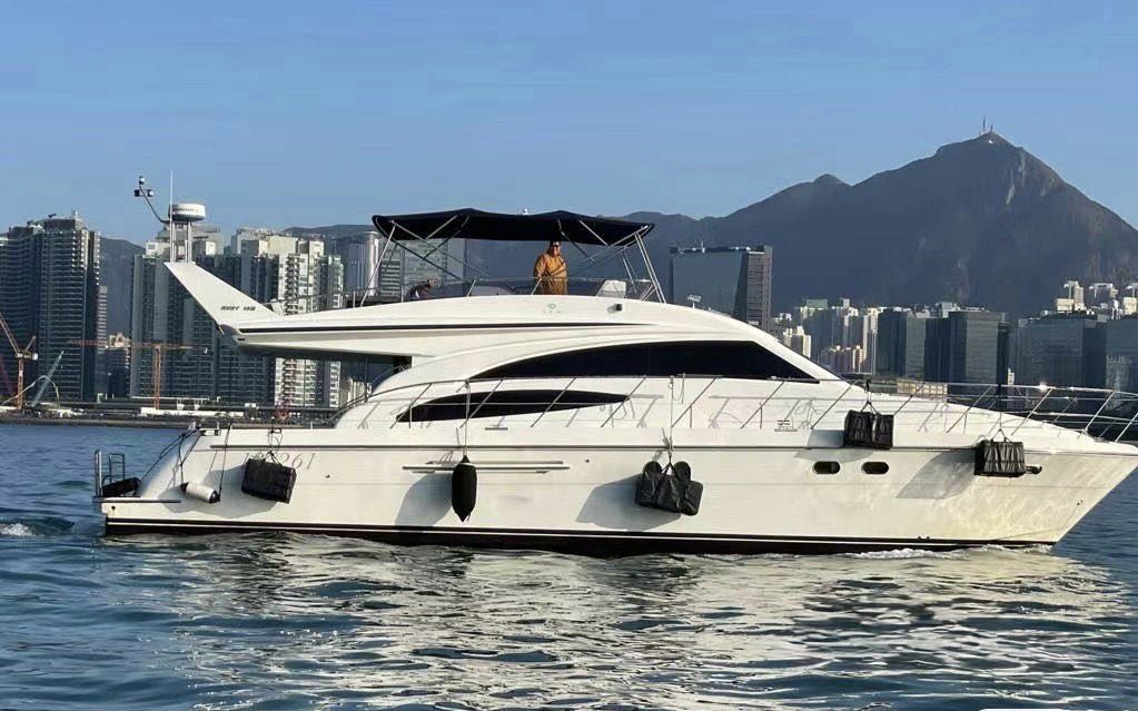 【香港游艇】香港游艇租赁—65尺全新西式豪华游艇