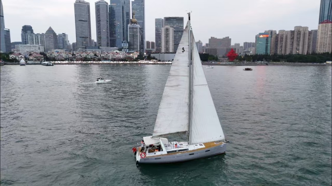 【青岛帆船】青岛奥帆中心Beneteau45型法国帆船包船出海+水果饮料+帆船自驾体验
