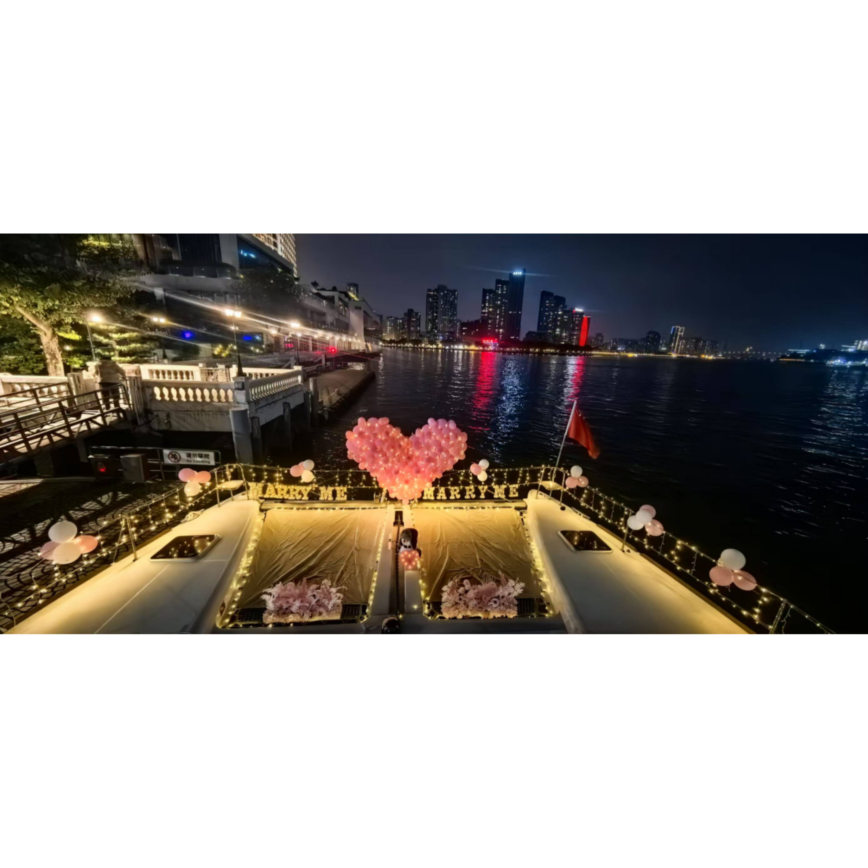 【广州游艇】5188简单布置套餐620双体游艇+1.5小时动态夜游珠江
